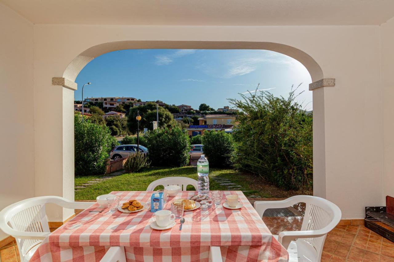Appartamento Trilocale Vicino Al Centro Di San Teodoro San Teodoro  Buitenkant foto