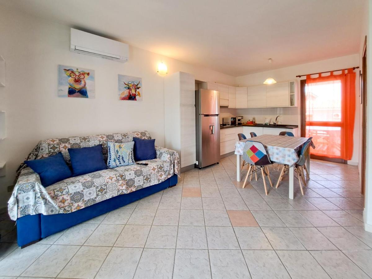 Appartamento Trilocale Vicino Al Centro Di San Teodoro San Teodoro  Buitenkant foto