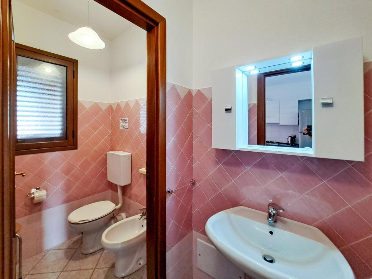 Appartamento Trilocale Vicino Al Centro Di San Teodoro San Teodoro  Buitenkant foto