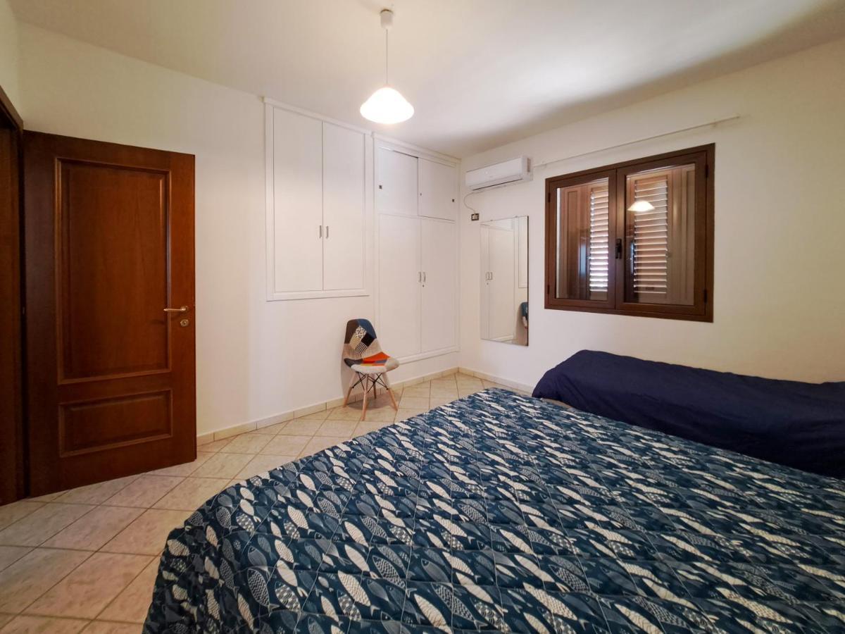 Appartamento Trilocale Vicino Al Centro Di San Teodoro San Teodoro  Buitenkant foto